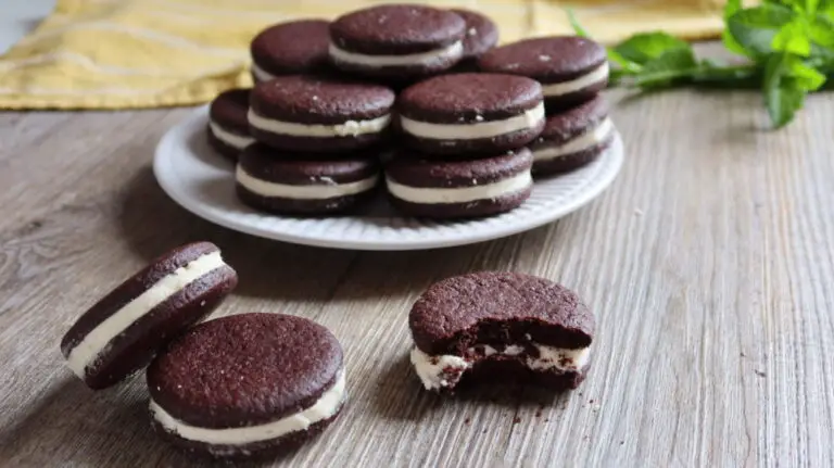 Receta de Gran Galleta de Chocolate en Sandwich: ¡Oreo Casera!