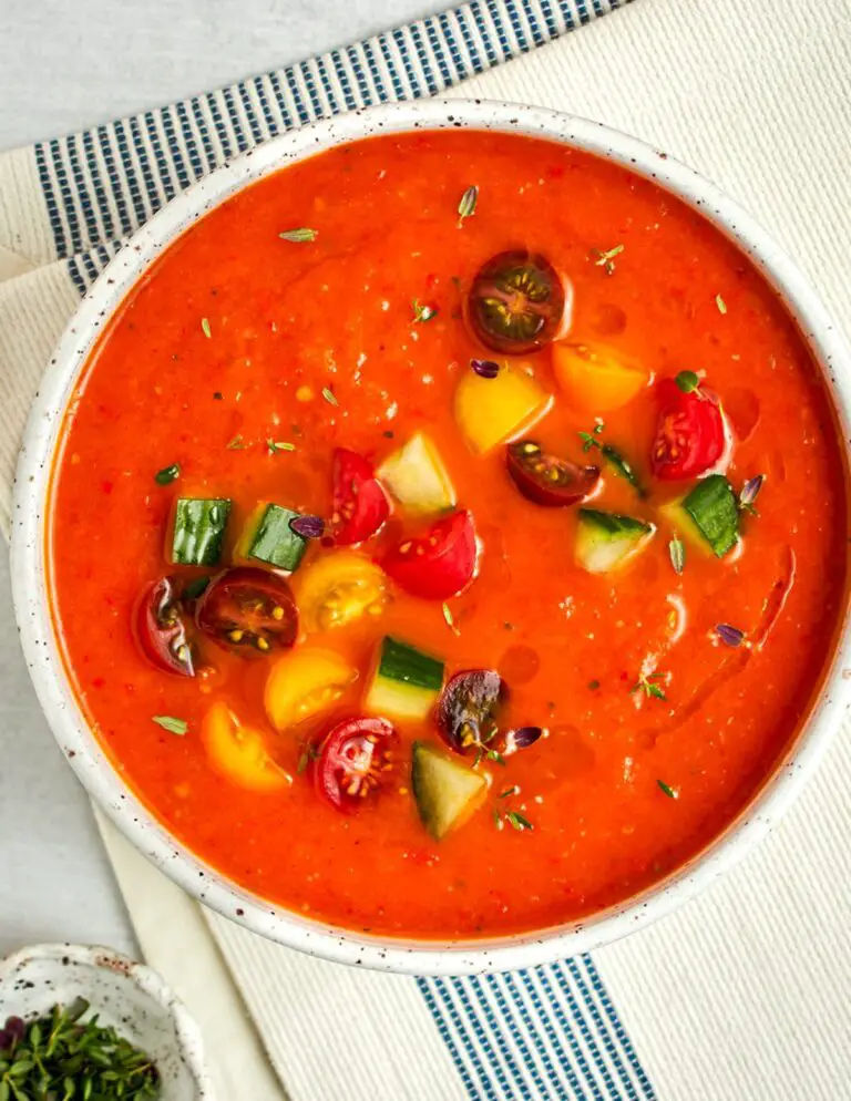 Gazpacho de Pimientos Rojos Asados y Tomate